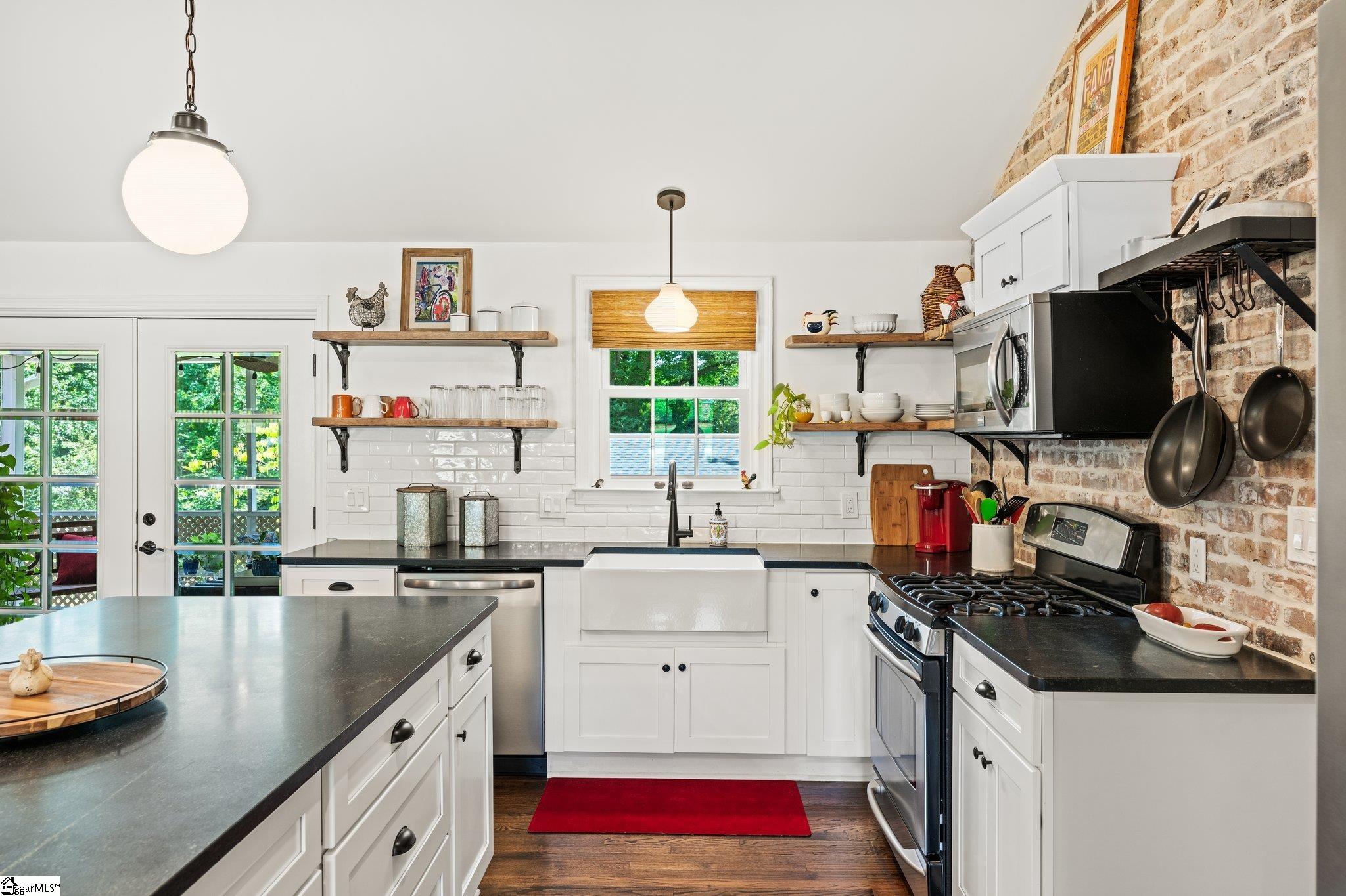 310 Rollingreen Road Greenville, SC 29615 - Photo 11 of 30 Gallery Image 11