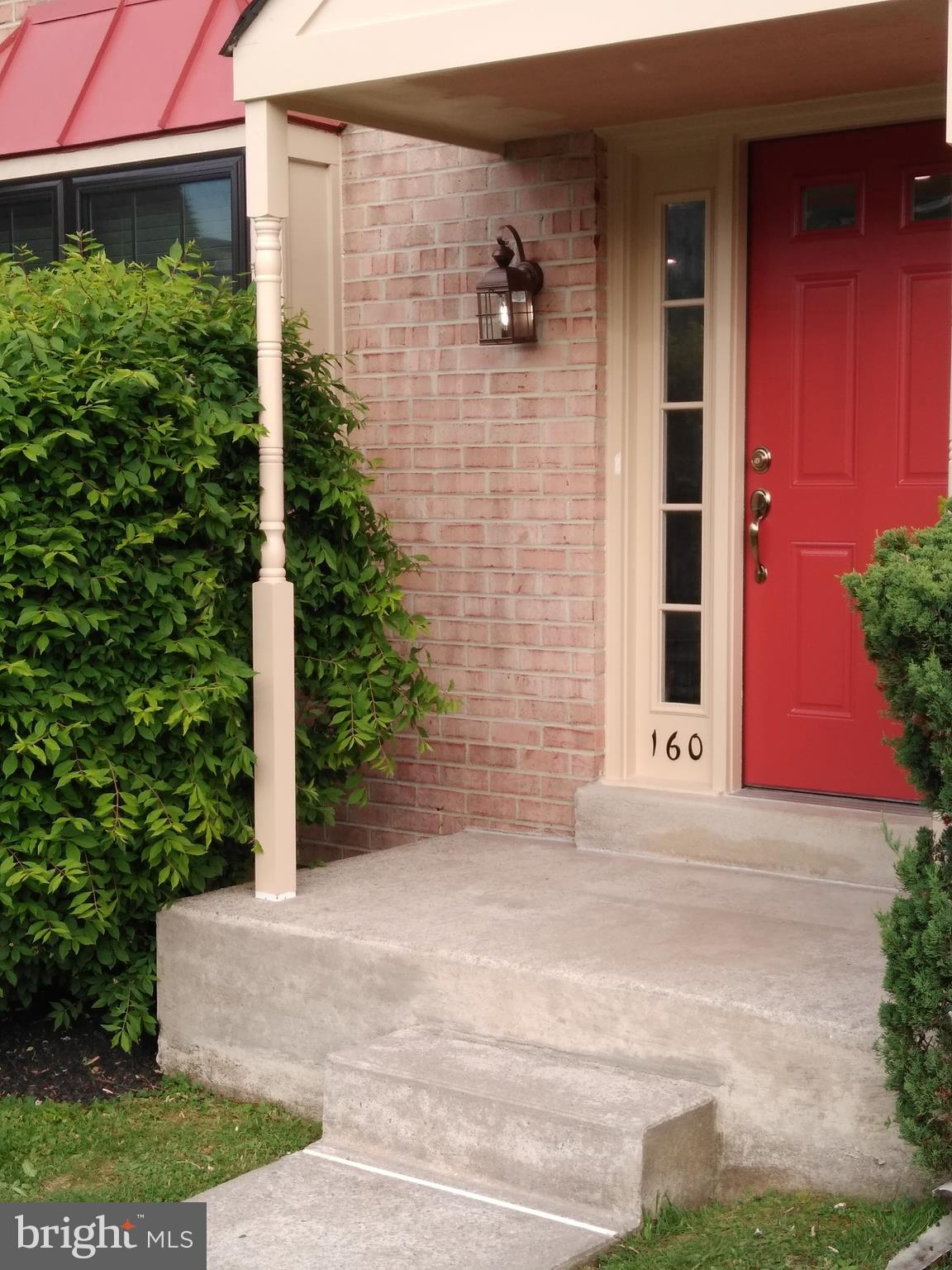 160 Bradbury Road Brookhaven, PA 19015 - Photo 3 of 33 Gallery Image 3
