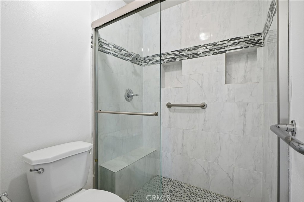 18630 Nau Avenue Porter Ranch, CA 91326 - Photo 29 of 35 Primary bathroom