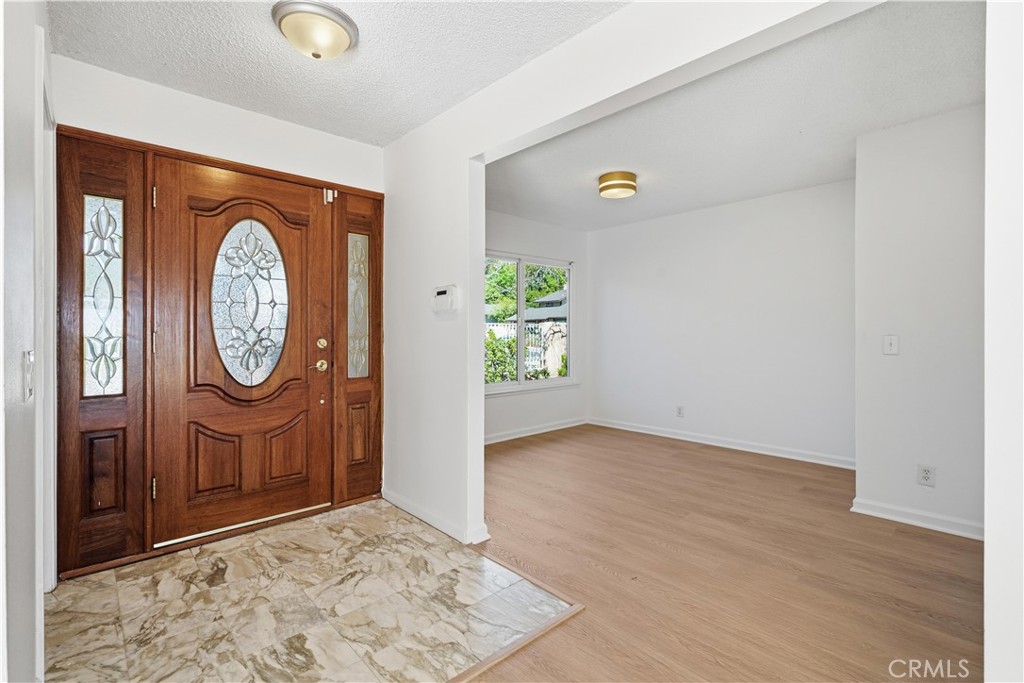 18630 Nau Avenue Porter Ranch, CA 91326 - Photo 3 of 35