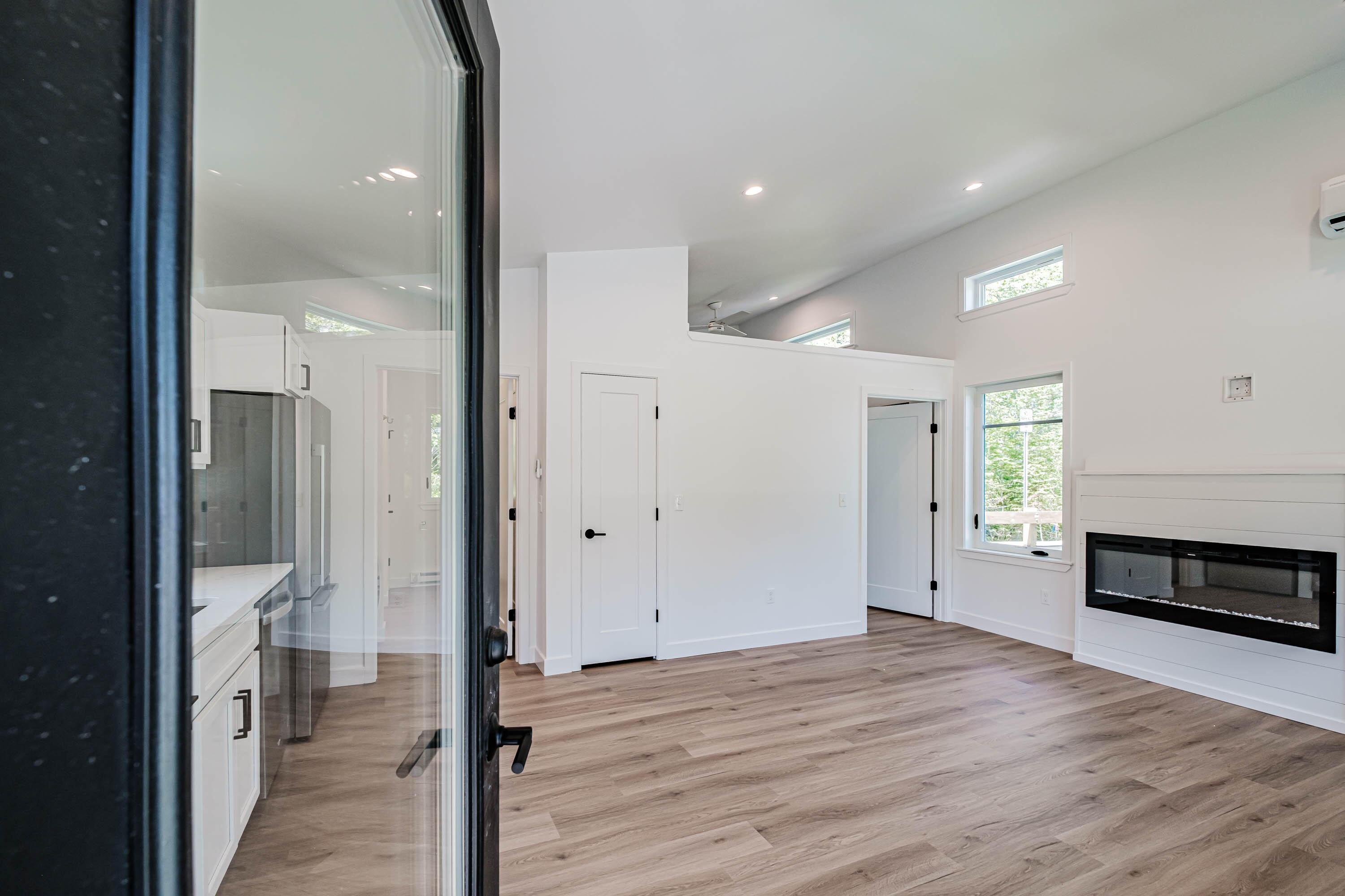15 Canter Way, Unit 4 Scarborough, ME 04074 - Photo 2 of 21 20230622gp-62028
