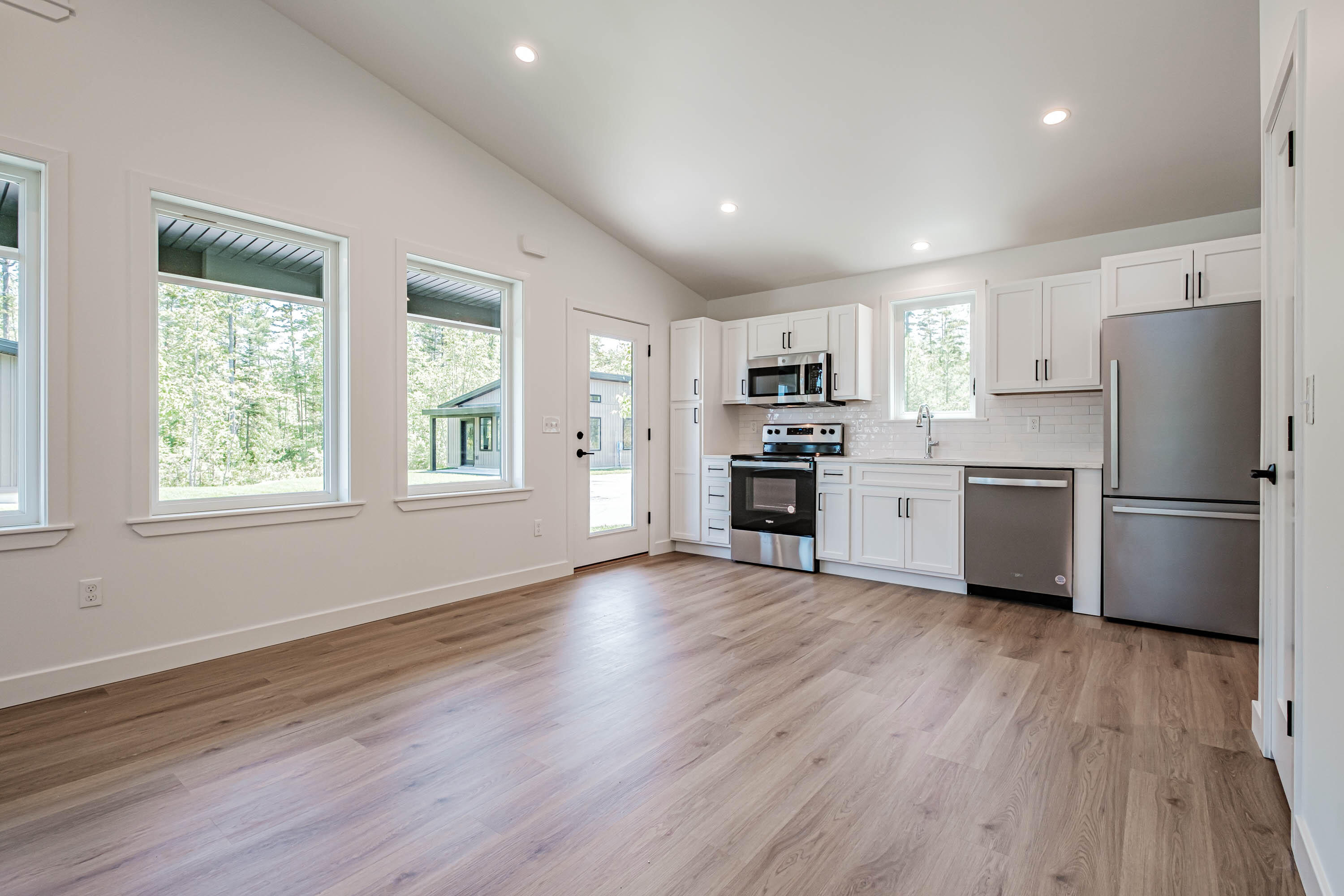 15 Canter Way, Unit 4 Scarborough, ME 04074 - Photo 5 of 21 20230622gp-62031