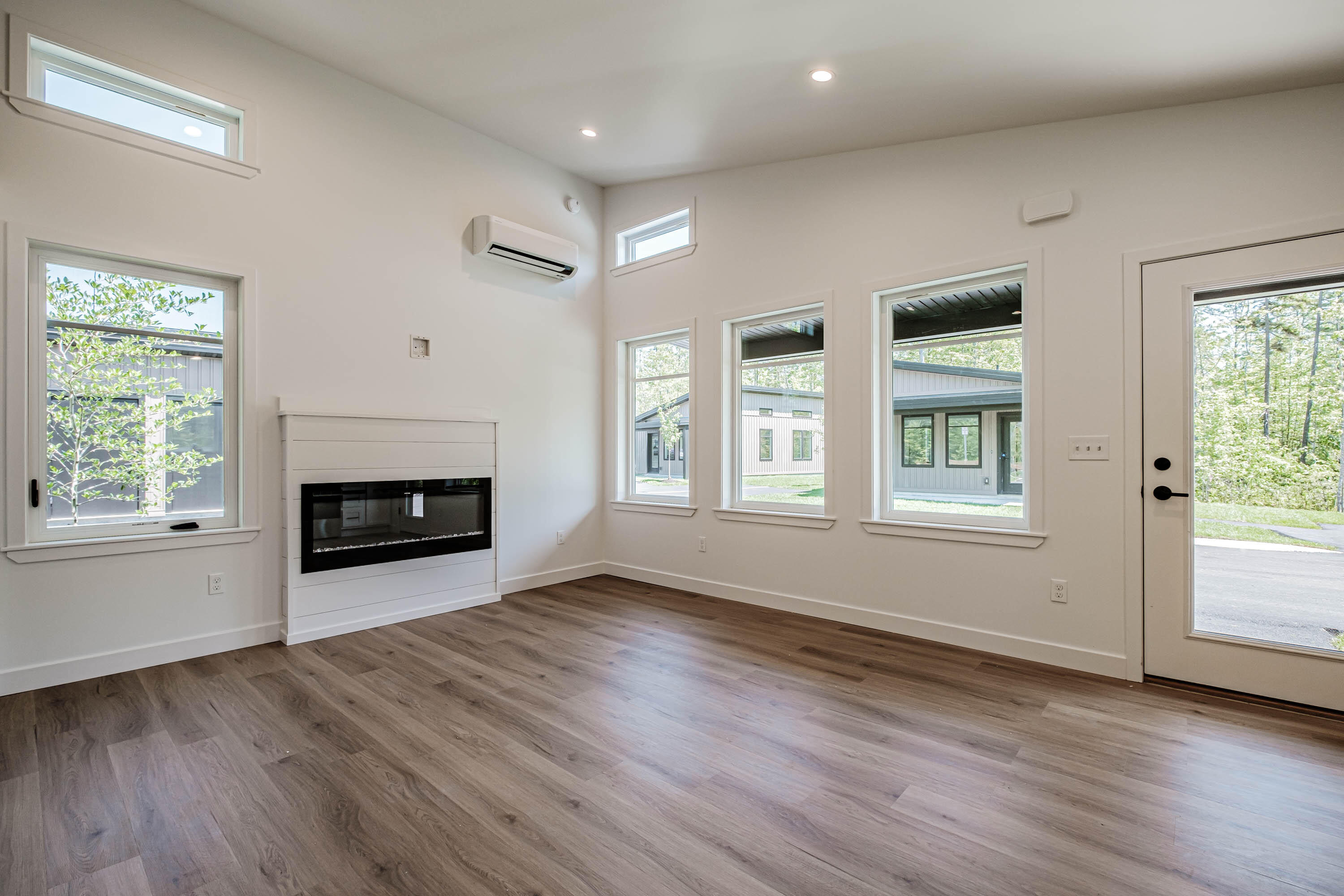 15 Canter Way, Unit 4 Scarborough, ME 04074 - Photo 8 of 21 20230622gp-62034