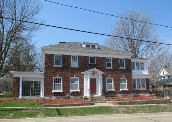 $124,900 | 2 North Harlem Avenue, Freeport, IL 61032