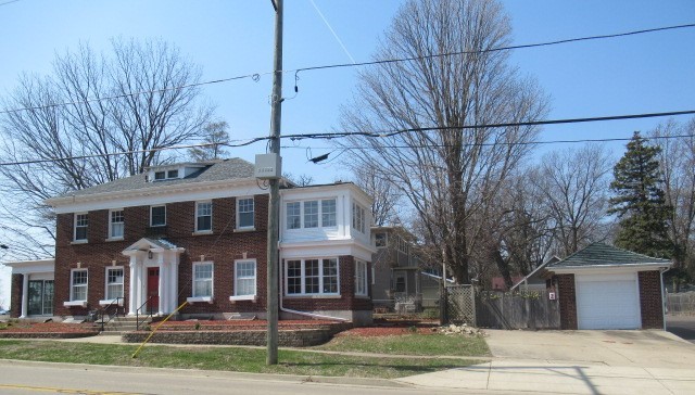 2 North Harlem Avenue Freeport, IL 61032 - Photo 3 of 34