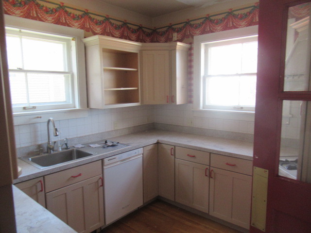 2 North Harlem Avenue Freeport, IL 61032 - Photo 10 of 34