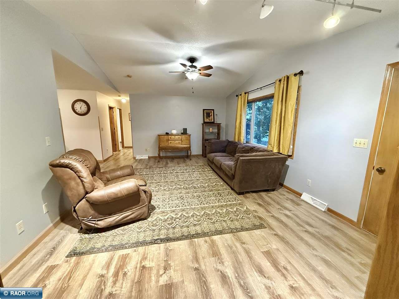 321 11th Avenue Southeast Elbow Lake, MN 56531 - Photo 5 of 46