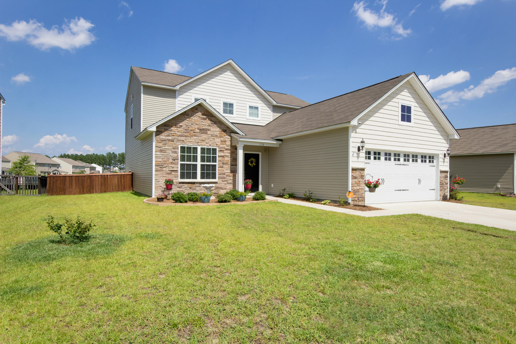 218 Decatur Drive Summerville, SC 29486 - Photo 3 of 30 2