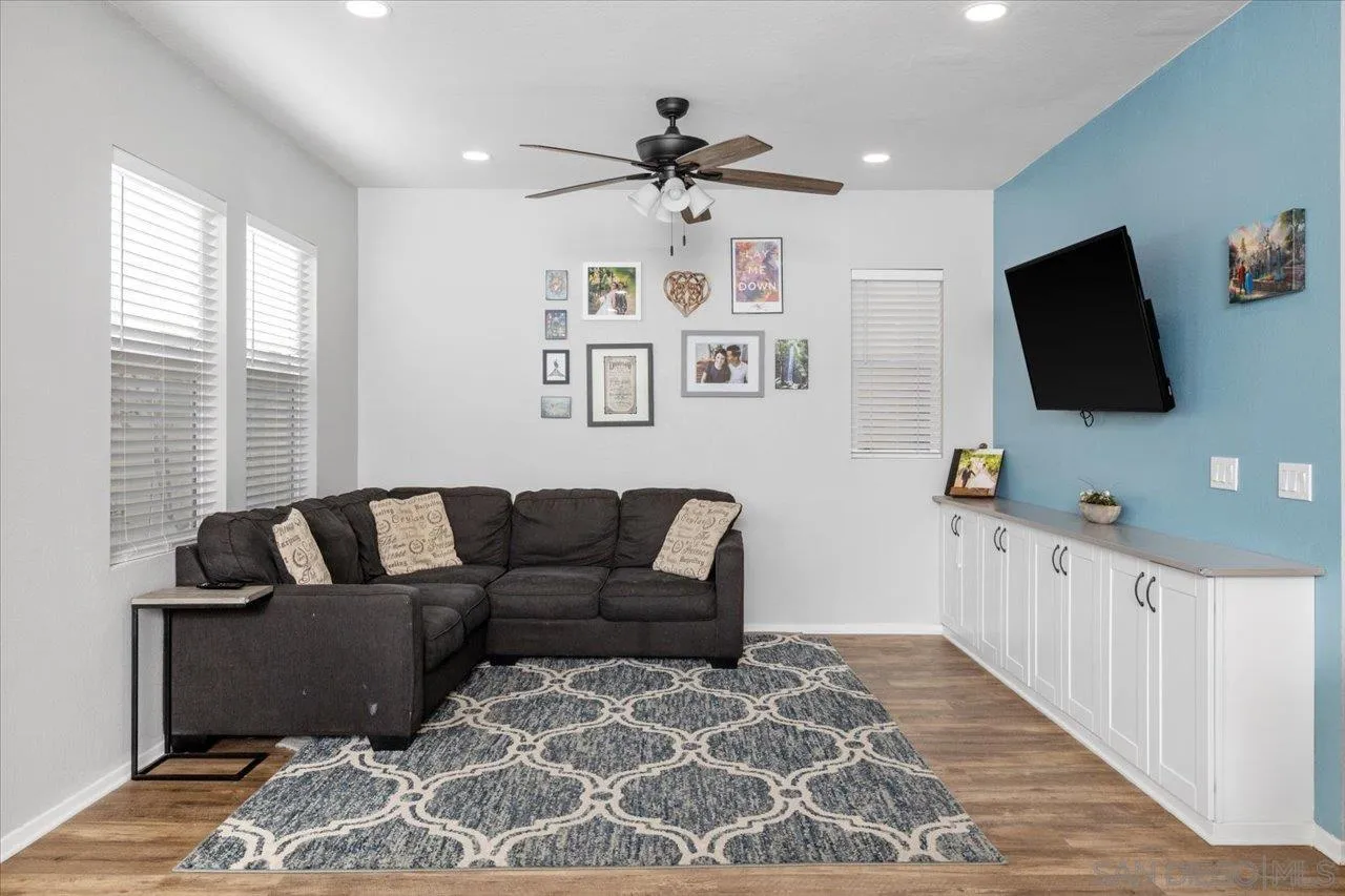 13642 Gray Hawk Way Valley Center, CA 92082 - Photo 6 of 25