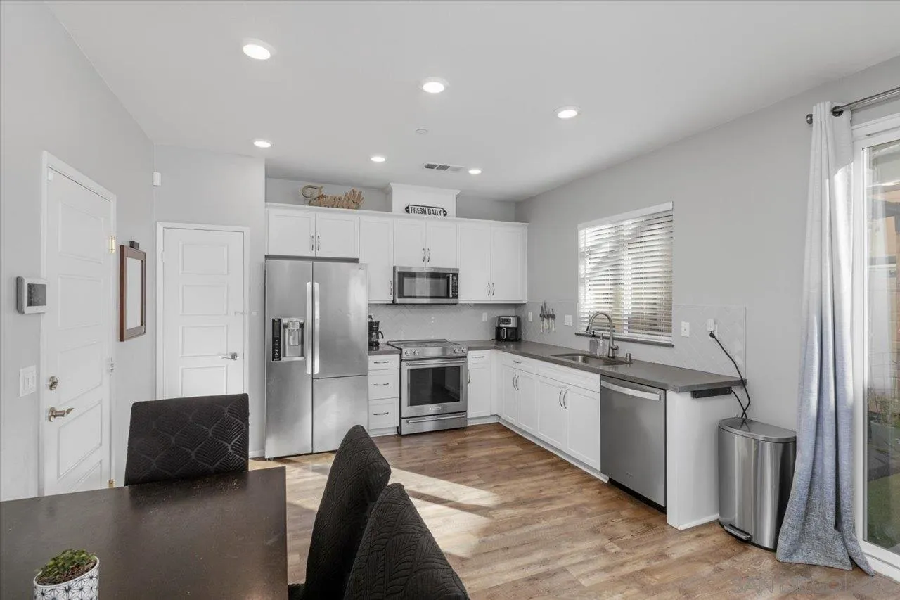 13642 Gray Hawk Way Valley Center, CA 92082 - Photo 9 of 25