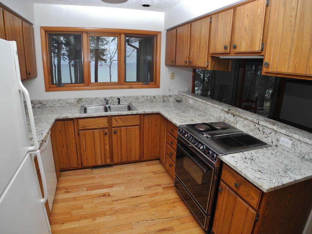 5290 Omena Point Road Omena, MI 49674 - Photo 23 of 35 1830272-22.JPG
