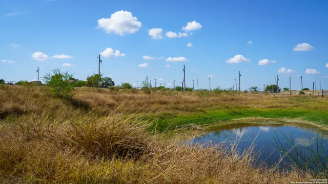 $625,000 | 1431 Highway 123, Karnes City, TX 78118