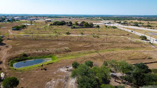$625,000 | 1431 Highway 123, Karnes City, TX 78118