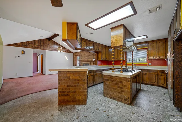 $625,000 | 1431 Highway 123, Karnes City, TX 78118