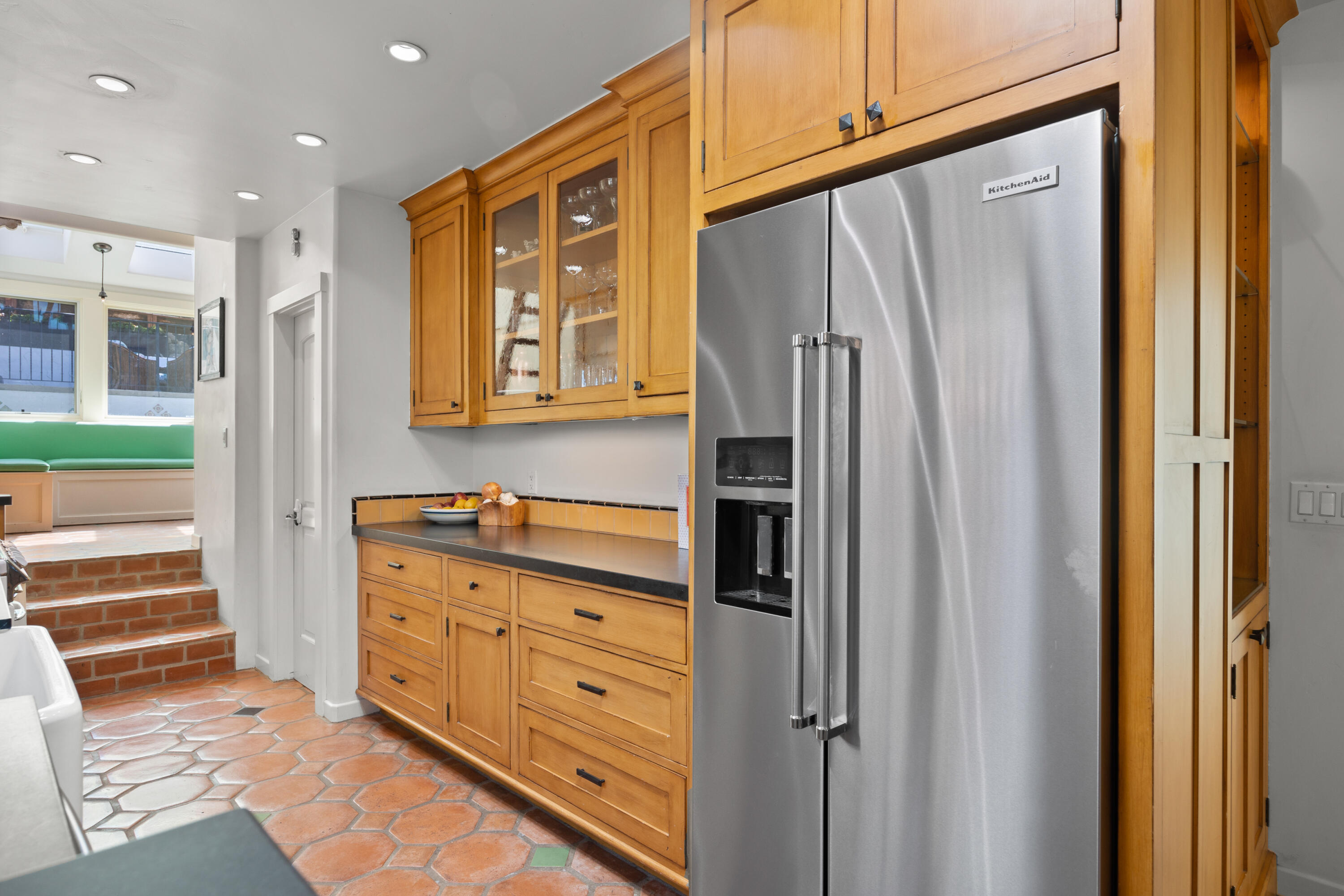 1723 Hillside Road Santa Barbara, CA 93101 - Photo 16 of 53 16