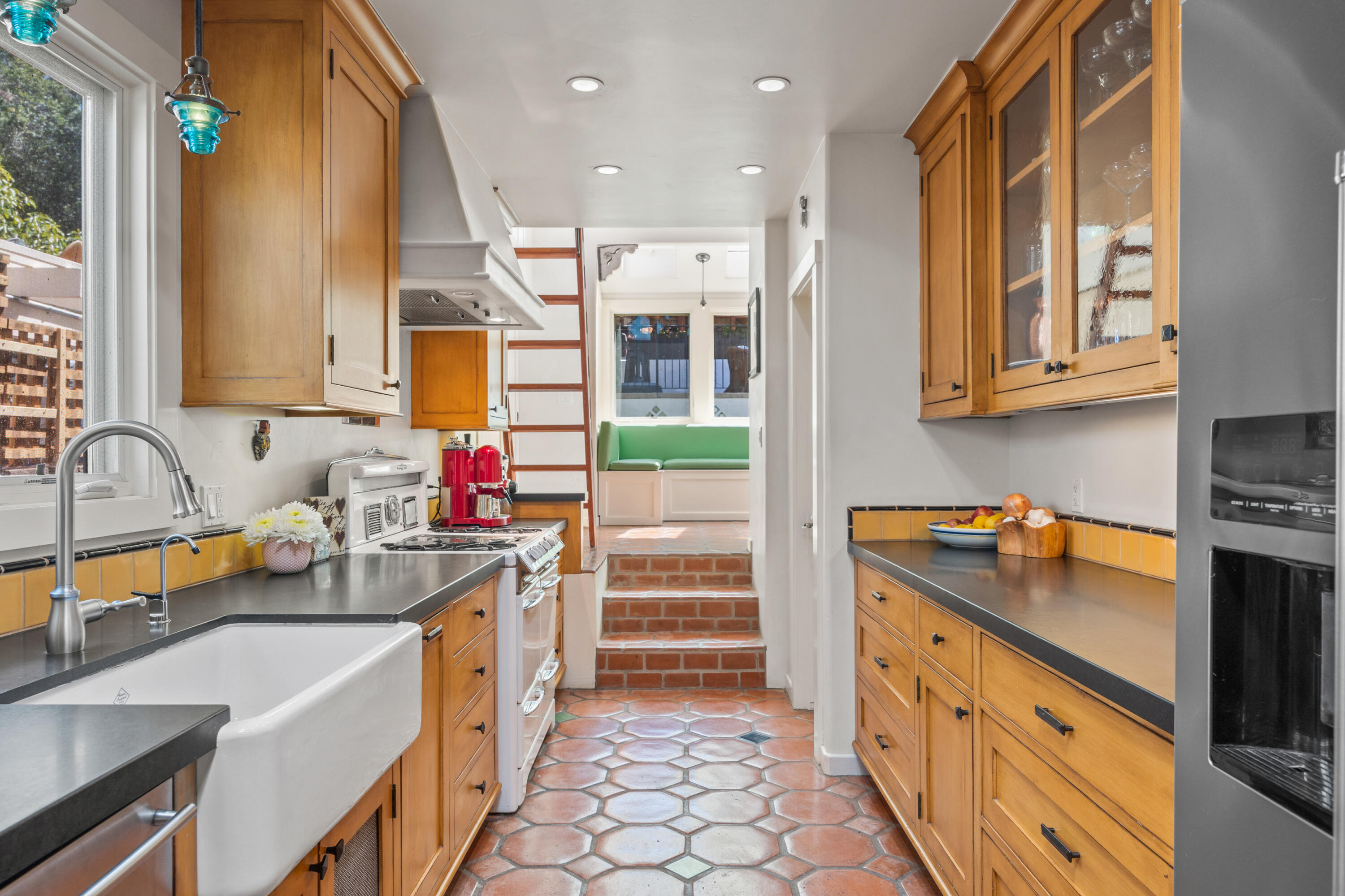 1723 Hillside Road Santa Barbara, CA 93101 - Photo 20 of 53 20