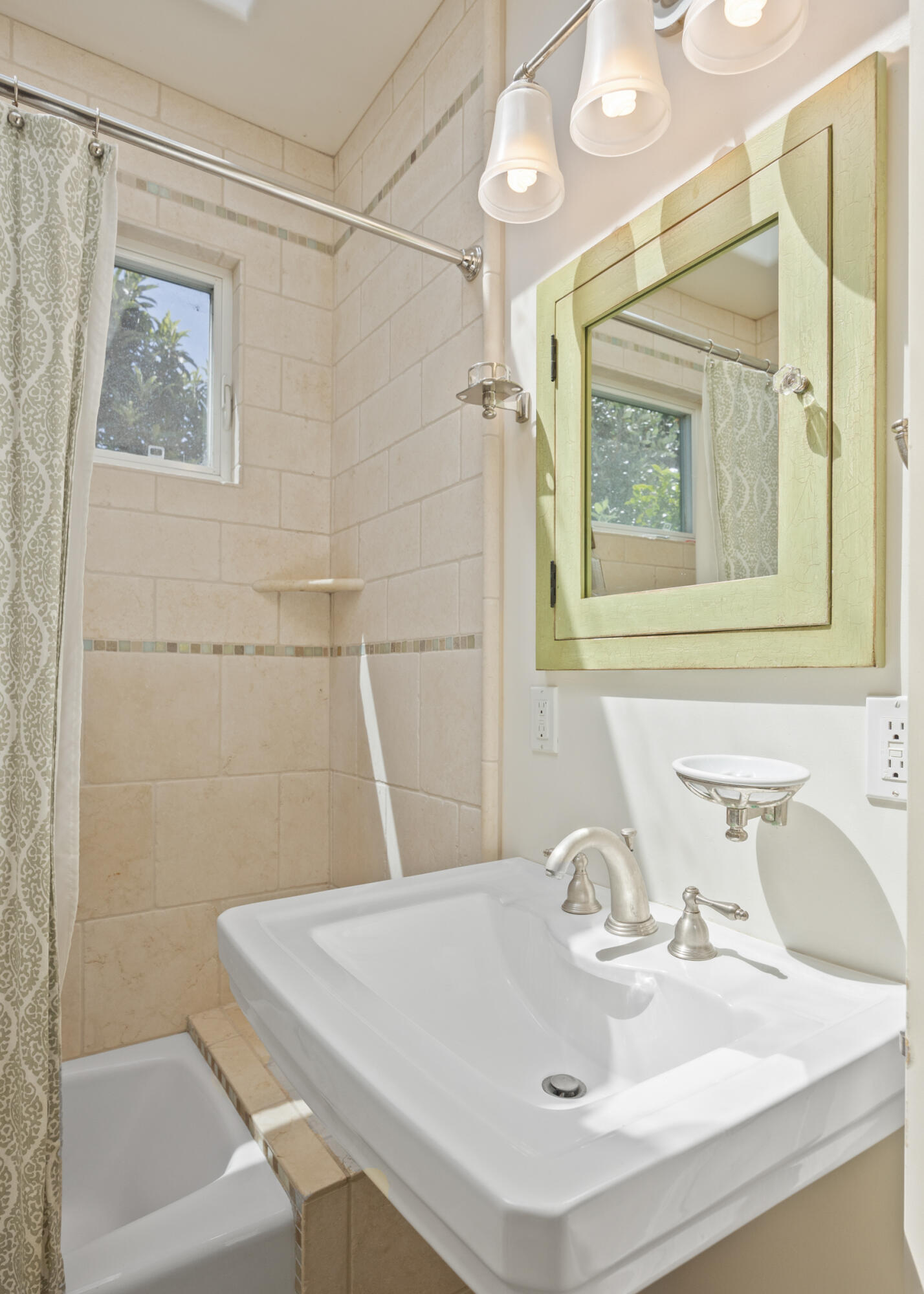 1723 Hillside Road Santa Barbara, CA 93101 - Photo 26 of 53 25