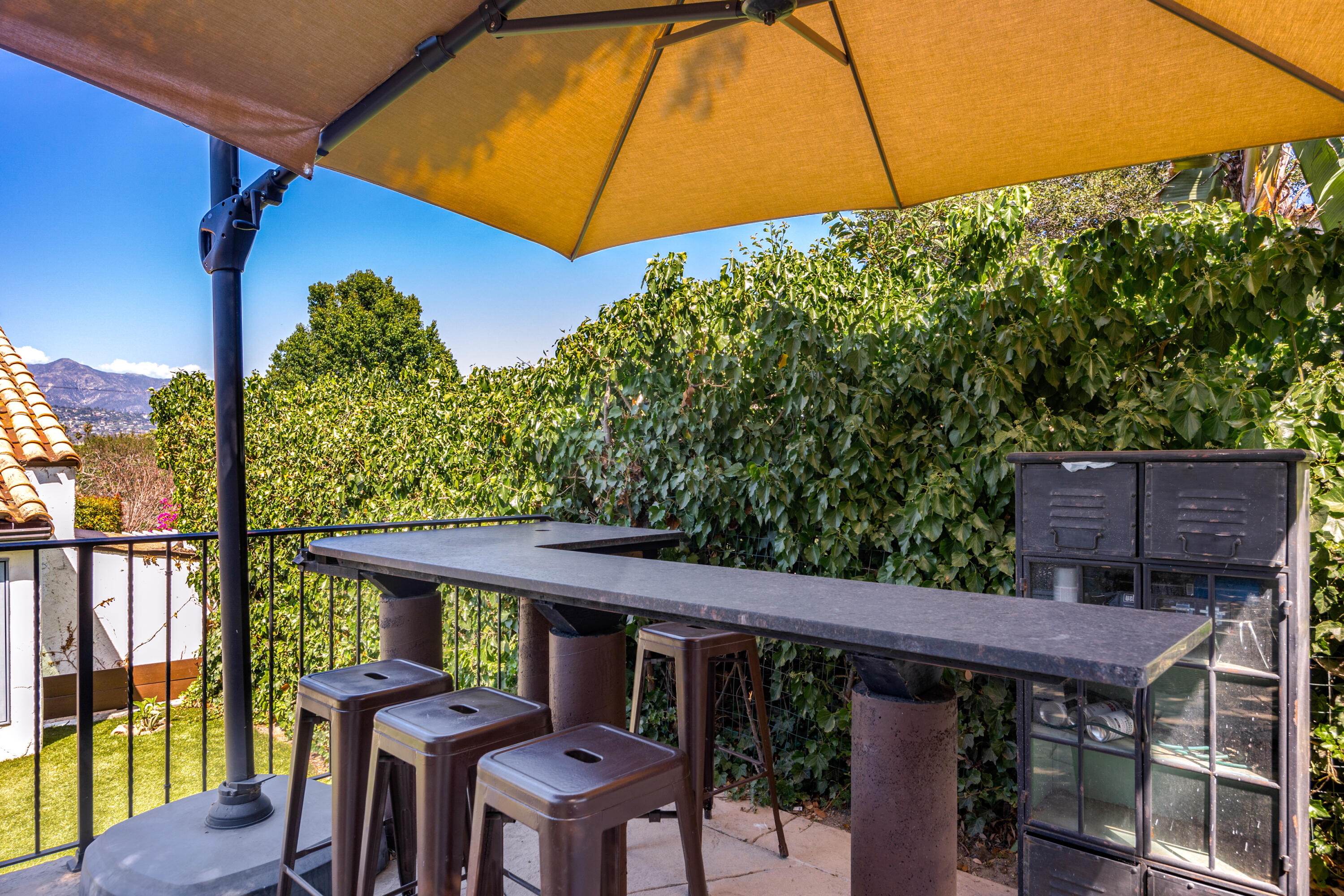 1723 Hillside Road Santa Barbara, CA 93101 - Photo 36 of 53 36