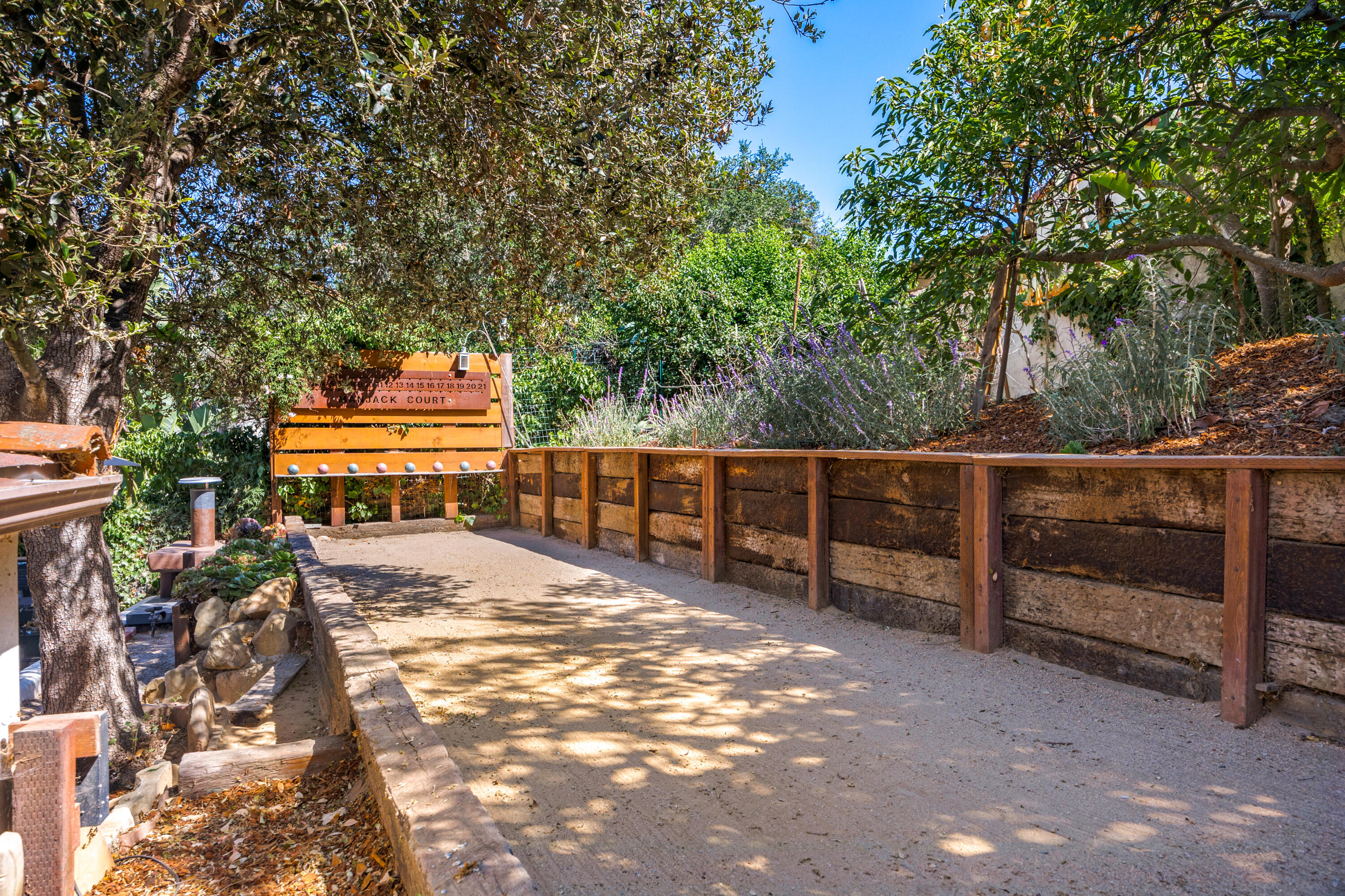 1723 Hillside Road Santa Barbara, CA 93101 - Photo 38 of 53 38