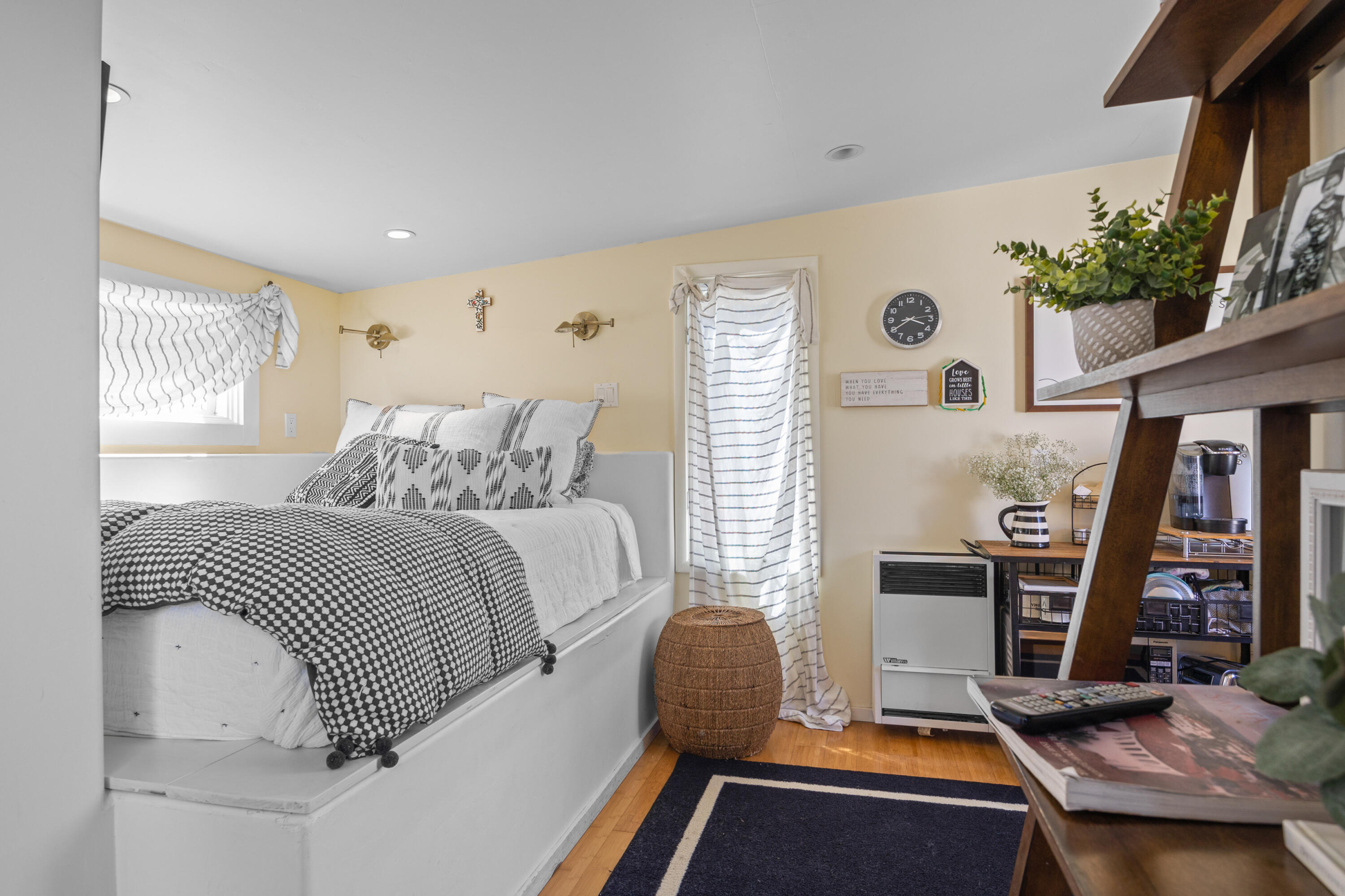 1723 Hillside Road Santa Barbara, CA 93101 - Photo 41 of 53 42