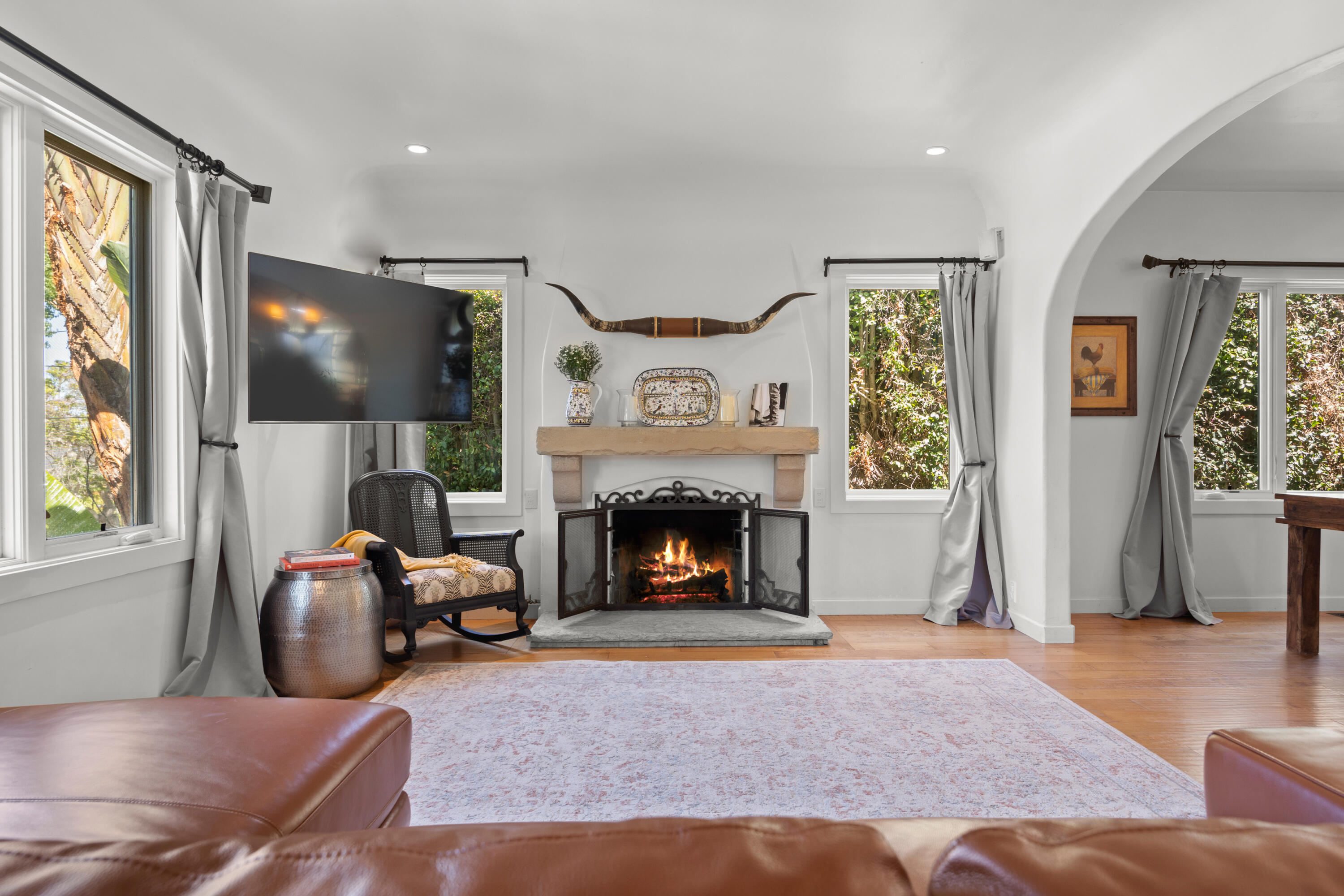 1723 Hillside Road Santa Barbara, CA 93101 - Photo 8 of 53 8