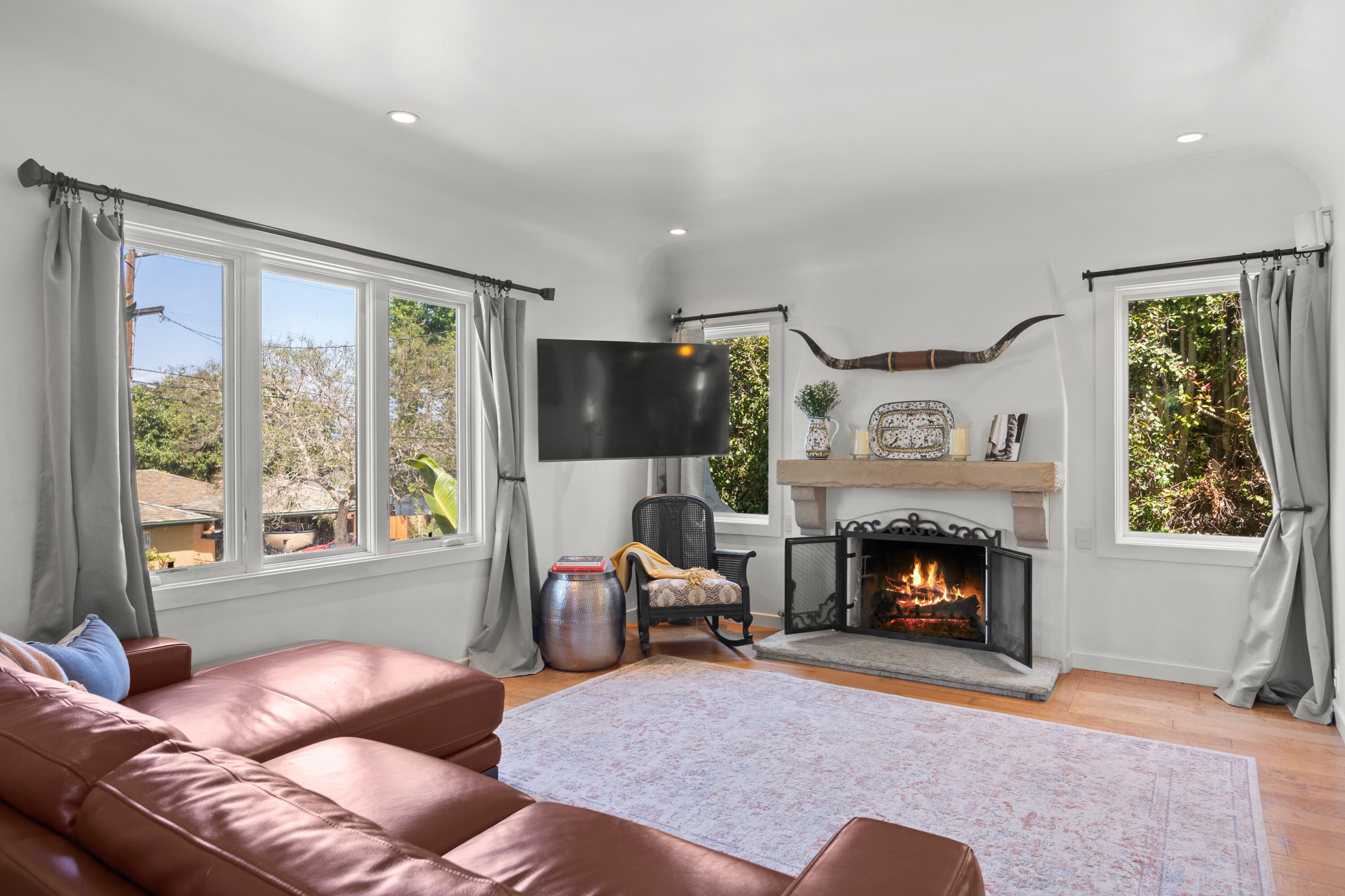 1723 Hillside Road Santa Barbara, CA 93101 - Photo 9 of 53 9