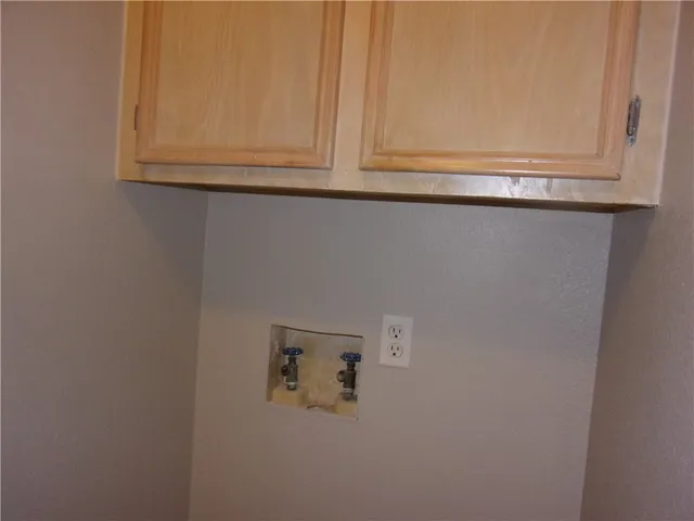 $1,900 | 4217 Ridge View Drive, Corpus Christi, TX 78413