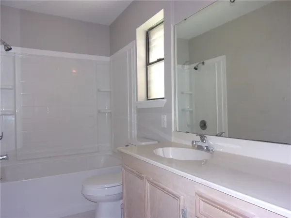 $1,900 | 4217 Ridge View Drive, Corpus Christi, TX 78413