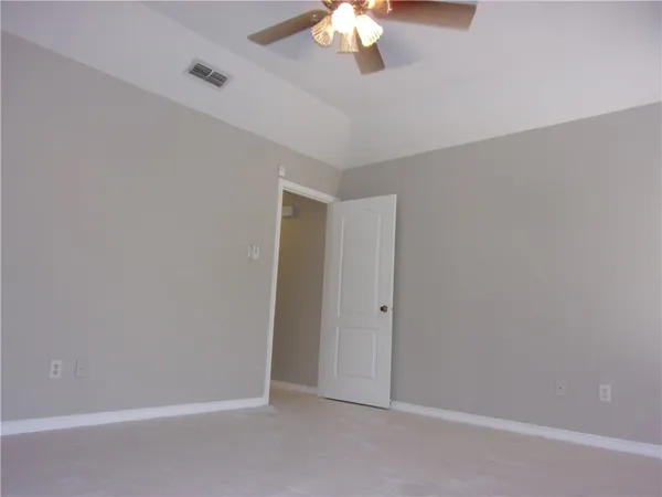 $1,900 | 4217 Ridge View Drive, Corpus Christi, TX 78413