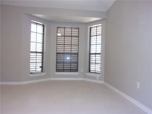 $1,900 | 4217 Ridge View Drive, Corpus Christi, TX 78413