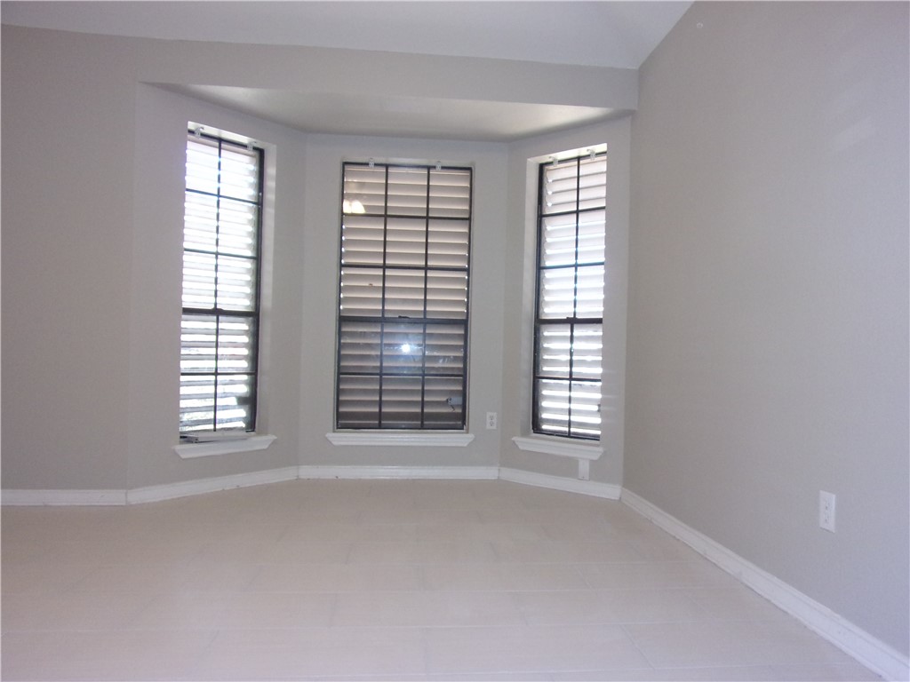 4217 Ridge View Drive Corpus Christi, TX 78413 - Photo 4 of 31