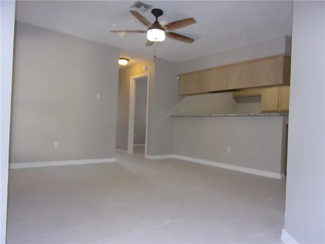 $1,900 | 4217 Ridge View Drive, Corpus Christi, TX 78413