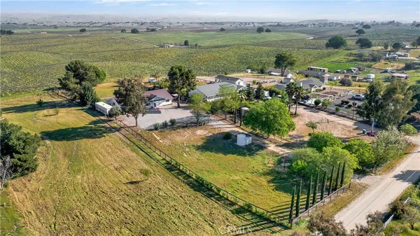 $805,000 | 7080 Iverson Place, Paso Robles, CA 93446