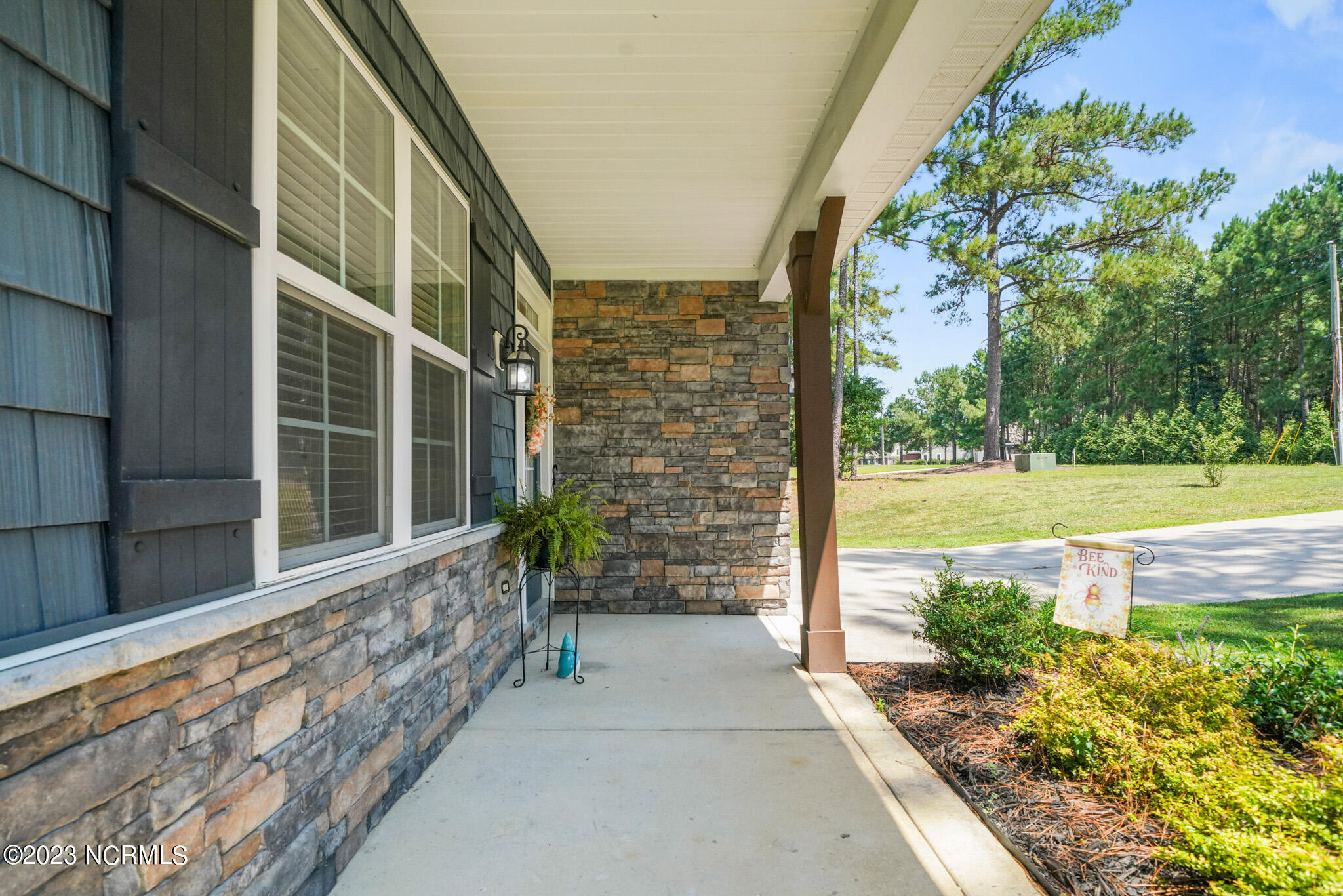 584 Michael Road Whispering Pines, NC 28327 - Photo 5 of 36 4