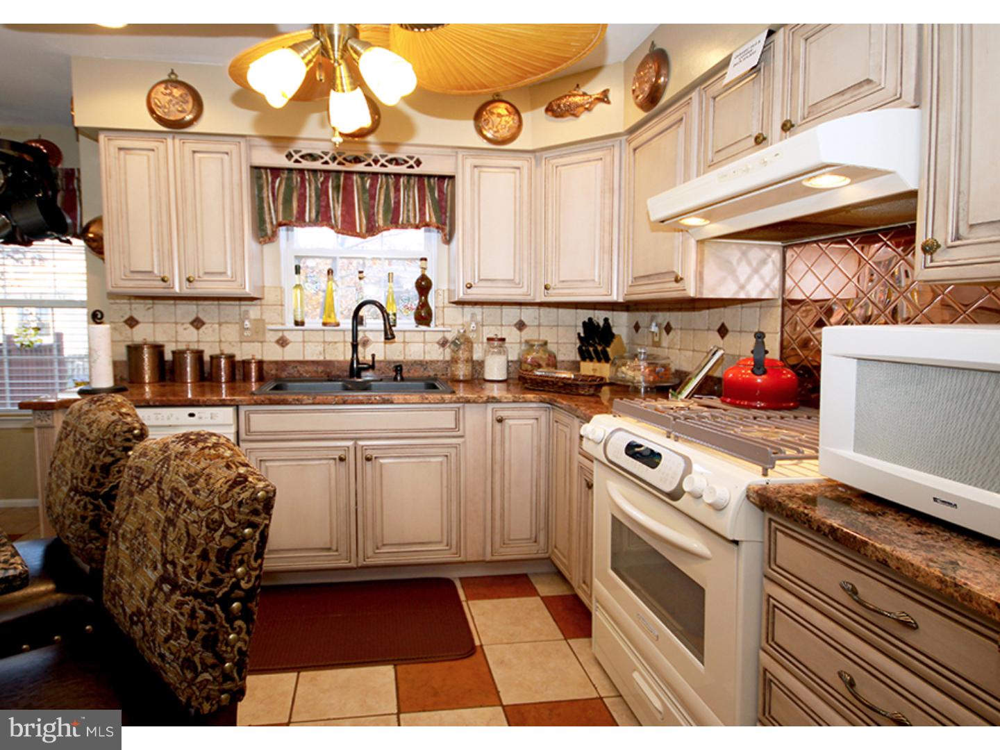 33 Wiltons Landing Road Sicklerville, NJ 08081 - Photo 3 of 25 Gallery Image 3
