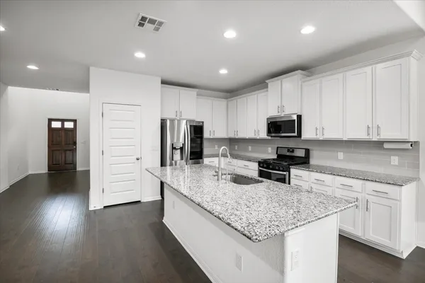 $2,850 | 405 Arrowhead Vine Street, Leander, TX 78641