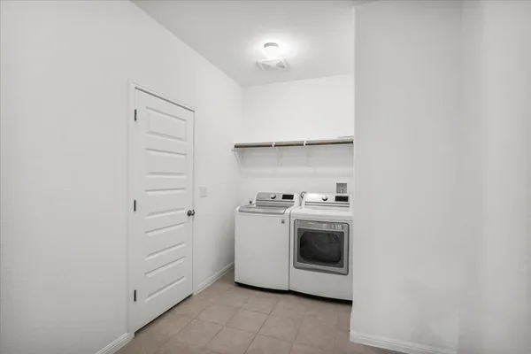 $2,850 | 405 Arrowhead Vine Street, Leander, TX 78641