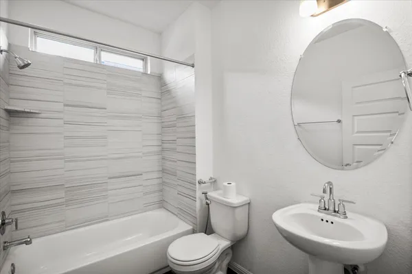 $2,850 | 405 Arrowhead Vine Street, Leander, TX 78641