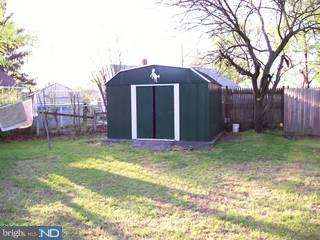 429 Colonial Road Bellmawr, NJ 08031 - Photo 2 of 6