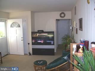 429 Colonial Road Bellmawr, NJ 08031 - Photo 5 of 6