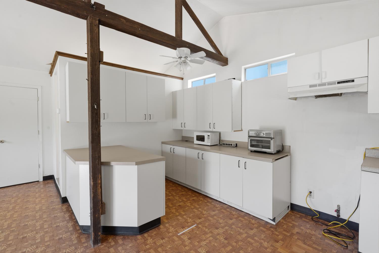 13351 Newtown Road Nevada City, CA 95959 - Photo 46 of 50 a utility room with dryer and washer