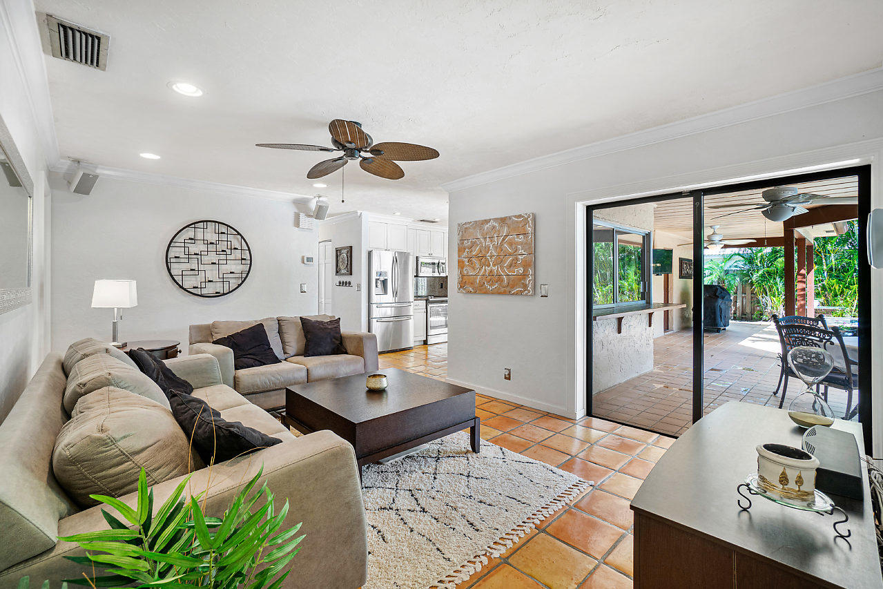 2366 Northwest 30th Road Boca Raton, FL 33431 - Photo 12 of 34 012-2366NW30thRd-BocaRaton-FL-small