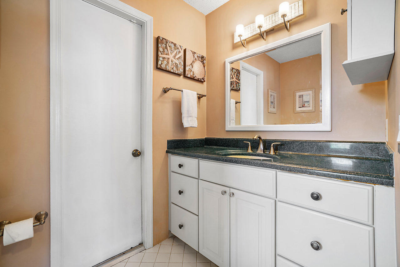 2366 Northwest 30th Road Boca Raton, FL 33431 - Photo 18 of 34 020-2366NW30thRd-BocaRaton-FL-small