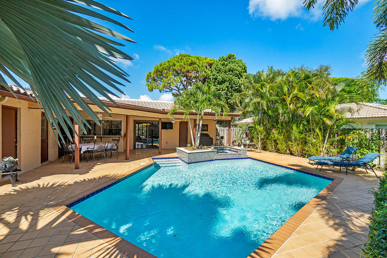 2366 Northwest 30th Road Boca Raton, FL 33431 - Photo 27 of 34 027-2366NW30thRd-BocaRaton-FL-small