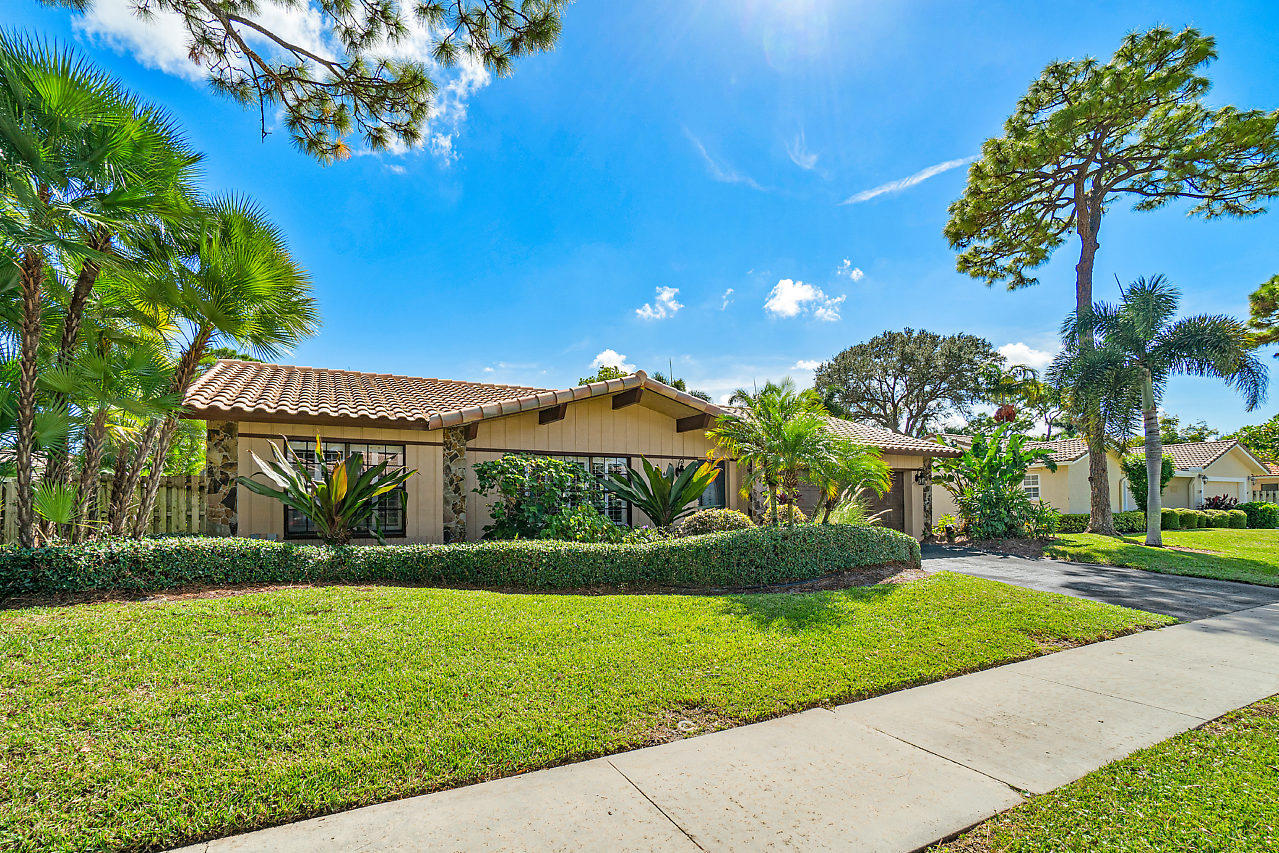 2366 Northwest 30th Road Boca Raton, FL 33431 - Photo 3 of 34 003-2366NW30thRd-BocaRaton-FL-small