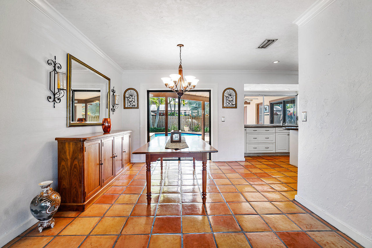 2366 Northwest 30th Road Boca Raton, FL 33431 - Photo 10 of 34 005-2366NW30thRd-BocaRaton-FL-small