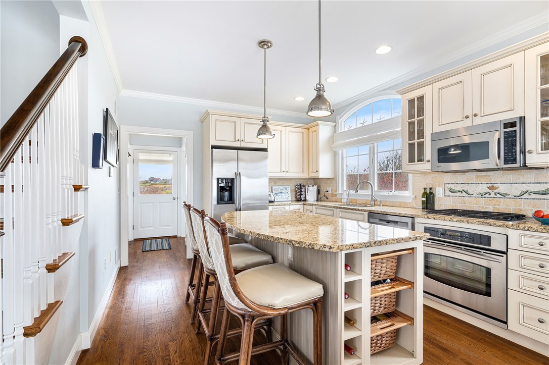 244 Spring Street Block Island, RI 02807 - Photo 8 of 30