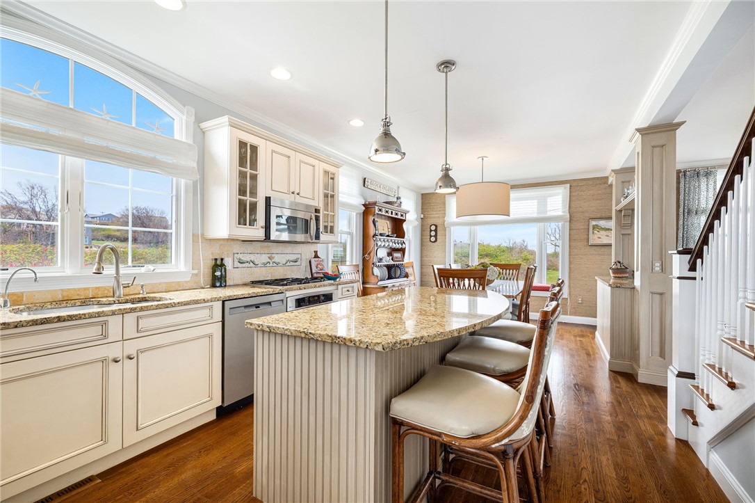 244 Spring Street Block Island, RI 02807 - Photo 9 of 30