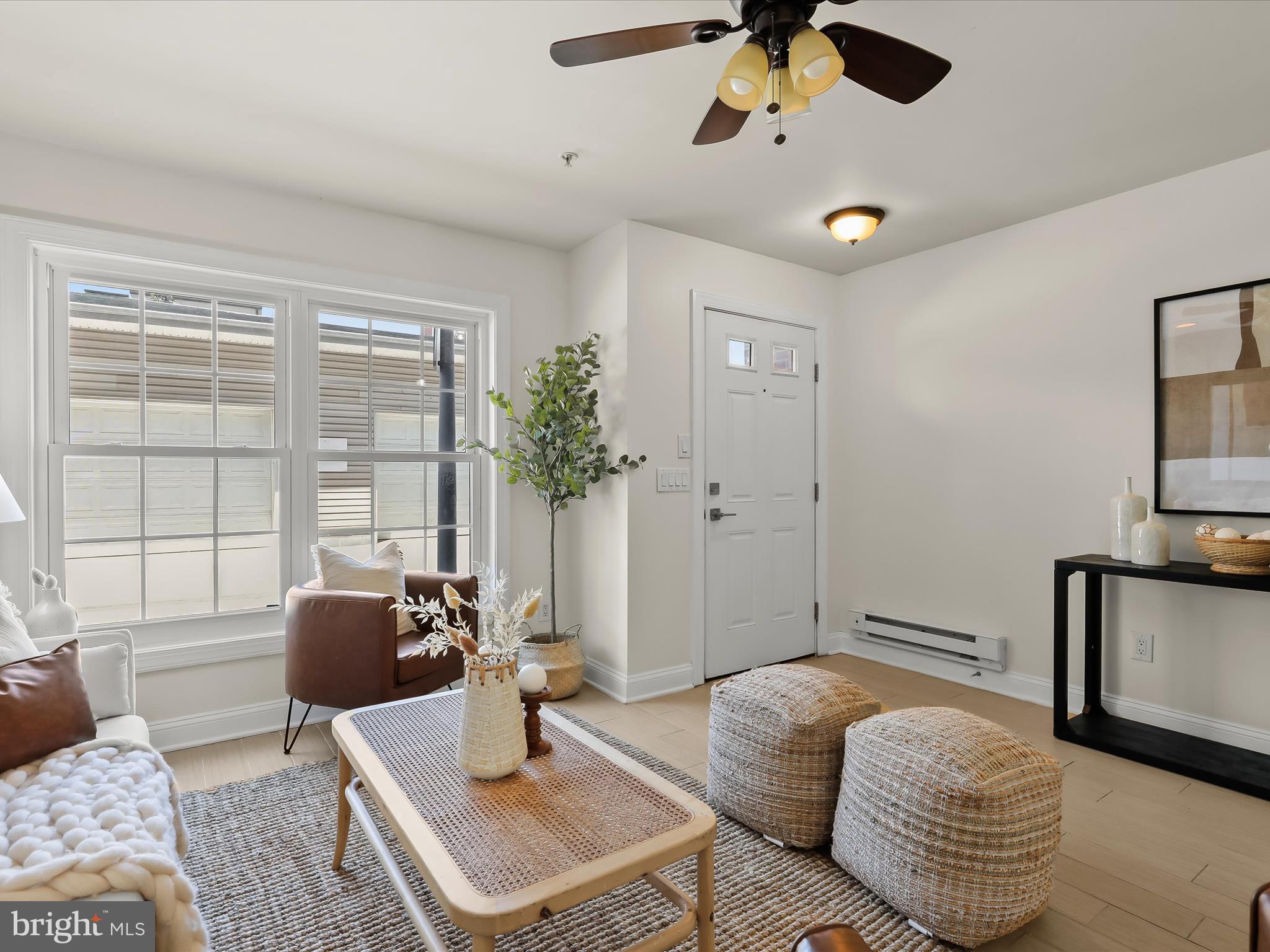1335 Cooksie Street Baltimore, MD 21230 - Photo 5 of 46 Living Room