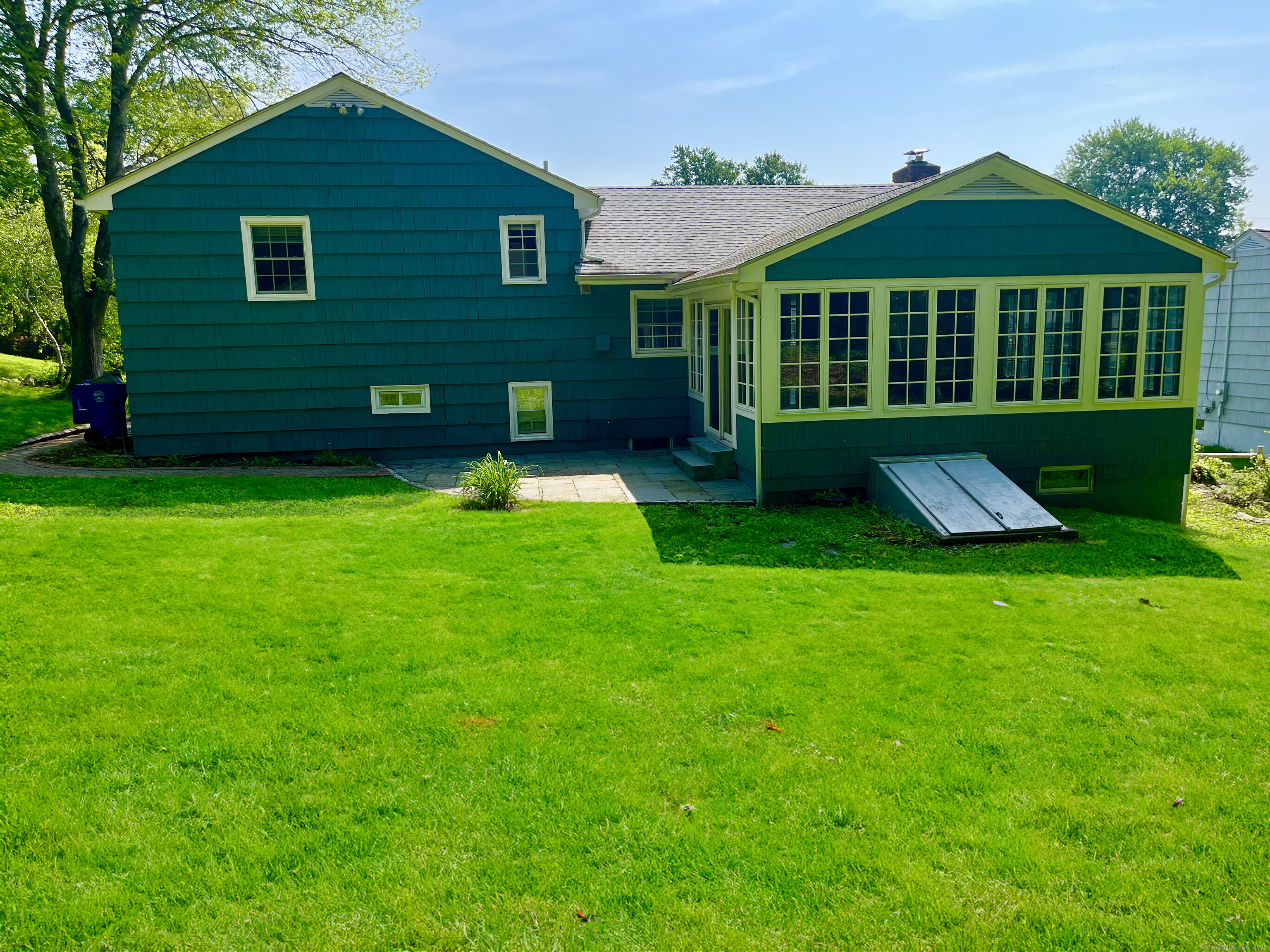 11 Cornwall Road Norwalk, CT 06850 - Photo 17 of 18